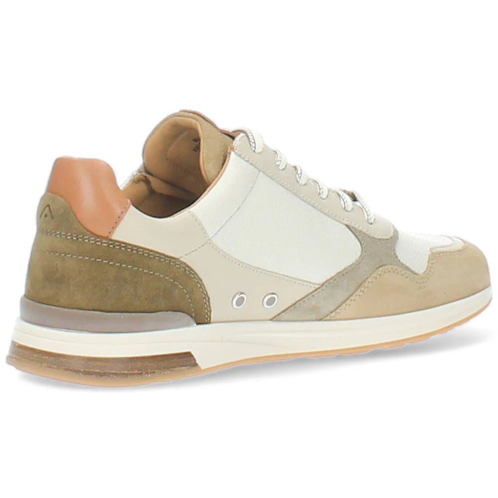 beige sneaker - Image 4
