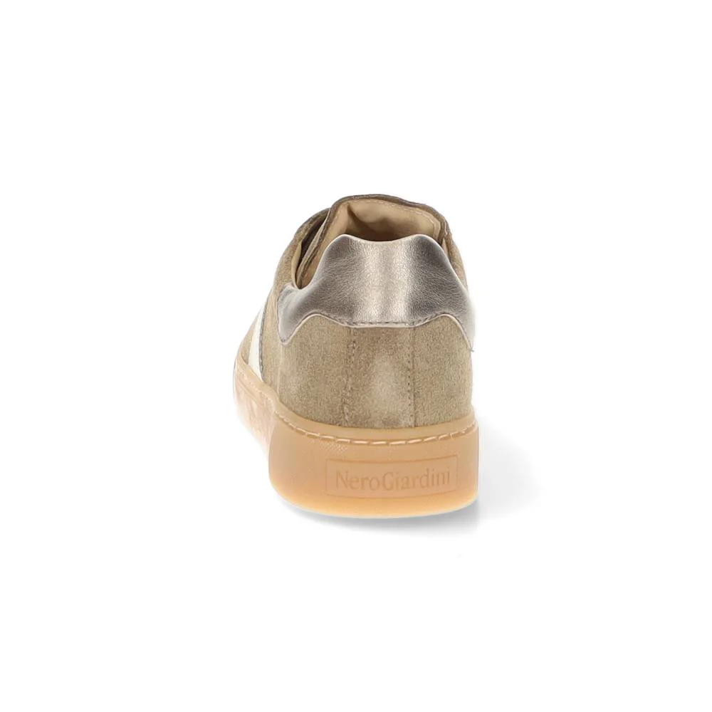 beige sneaker - Image 7