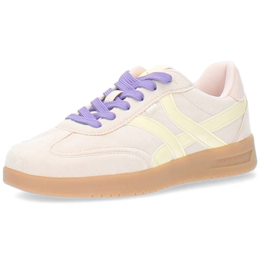 beige sneaker