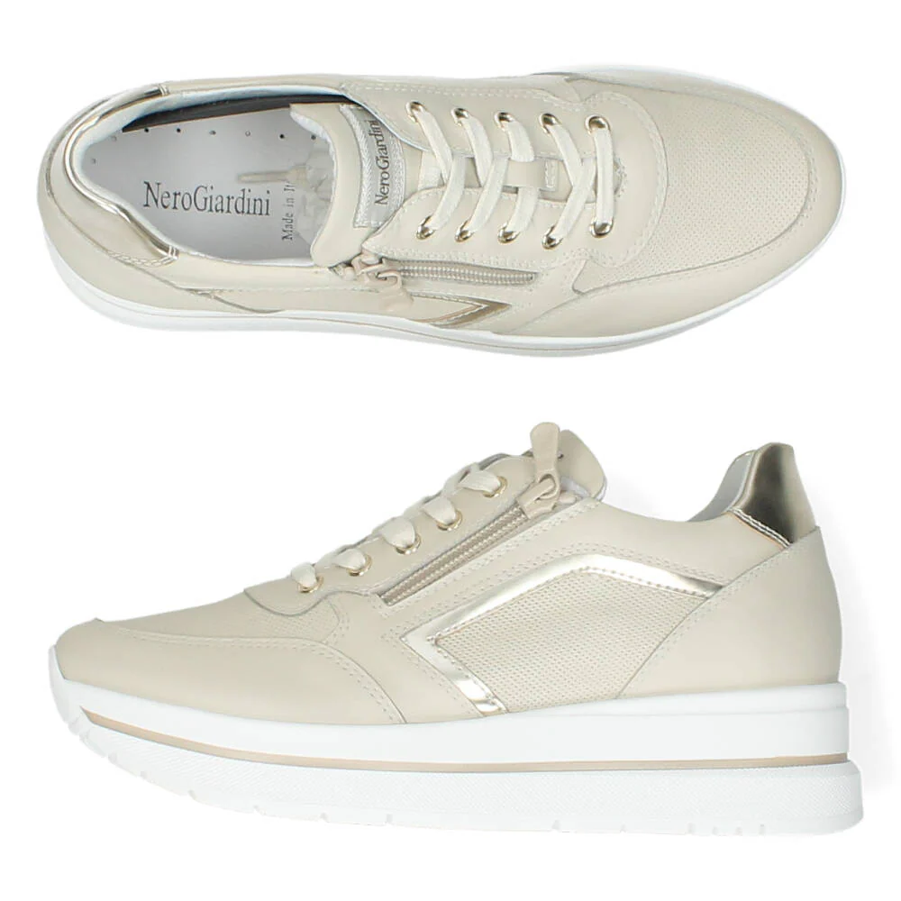 Beige sneakers - Image 6