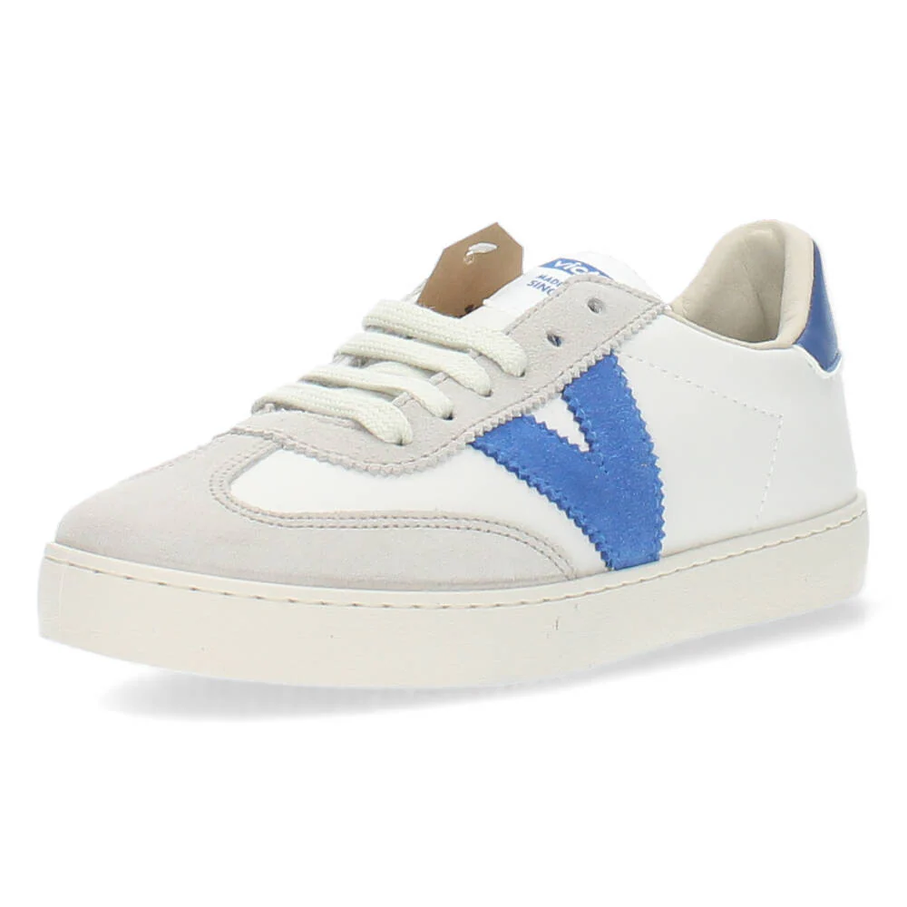 Witte sneakers